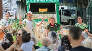 Solteira SIm, Sozinha Nunca - Grupo Teatro do Imprevisto - foto paullo amarall / FCCR
