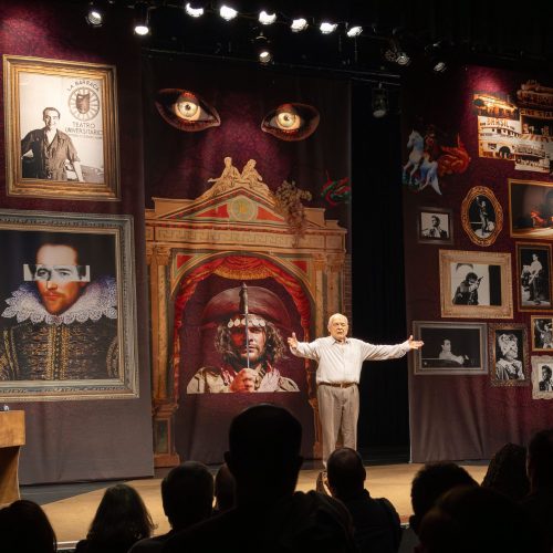 Peça: NÃO ME ENTREGO, NÃO! Othon Bastos foto: paullo amarall/ FCCR